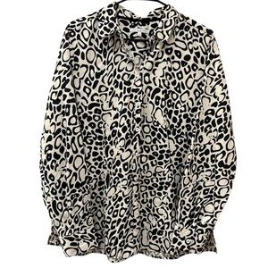 Foxcroft b&w leopard print wrinkle free button down size 16